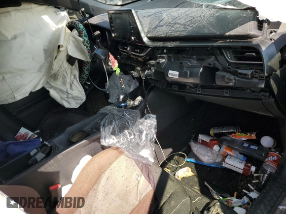 2019 Toyota C-HR XLE with VIN JTNKHMBX7K1035257, listed as a Copart auction lot 68120354 with Not Provided miles and Salvage Title. Bid and sale history available at DreamBid. Image 8.