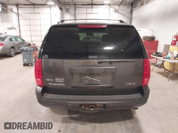2010 GMC Yukon SLT with VIN 1GKUKCE08AR148548, listed as a IAAI auction lot 41994933 with 248,534 mi miles. Bid and sale history available at carsss.com. Image 16.
