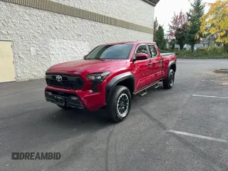 2024 Toyota Tacoma SR5 z VIN 3TYLB5JN6RT023926, wystawiony jako Copart lot #90130065 z przebiegiem 35 061 mil mil oraz Szkoda całkowita • Salvage title. Historia ofert i sprzedaży dostępna na DreamBid. Obrazek 11.