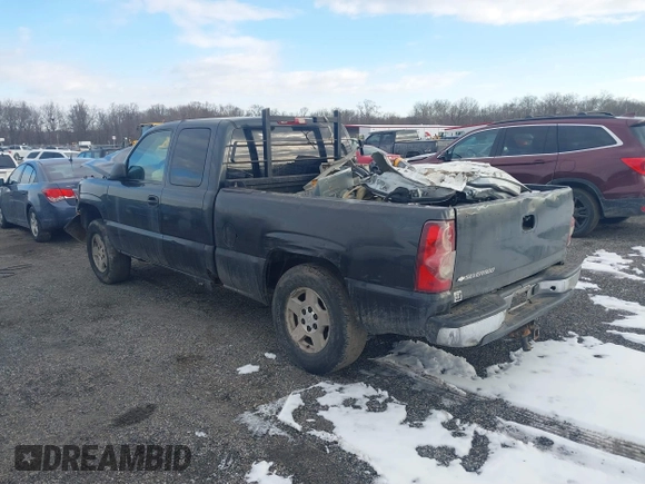 2003 Chevrolet Silverado 1500 LS with VIN 2GCEK19VX31260807, listed as a IAAI auction lot 41443970 with 180,000 mi miles. Bid and sale history available at carsss.com. Image 3.