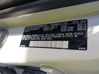 2024 Volvo S60 Plus Dark Theme z VIN 7JRL12TL6RG310347, wystawiony jako IAAI lot #40331210 z przebiegiem 1 259 mil mil oraz . Historia ofert i sprzedaży dostępna na DreamBid. Obrazek 9.