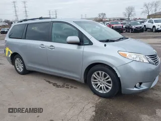 2014 Toyota Sienna XLE с VIN 5TDYK3DC8ES434495, выставлен на аукционе IAAI как лот 41196031 с пробегом 179 216 миль миль и . История ставок и продаж доступна на DreamBid. Изображение 1.