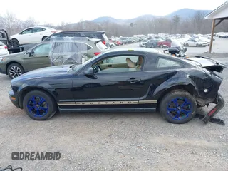 2006 Ford Mustang Standard with VIN 1ZVFT80N165264736, listed as a IAAI auction lot 41871329 with 144,304 mi miles and . Bid and sale history available at carsss.com. Image 14.
