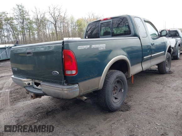 2001 Ford F-150 XL with VIN 1FTRX18LX1NA33311, listed as a IAAI auction lot 41940094 with 202,534 mi miles. Bid and sale history available at carsss.com. Image 4.