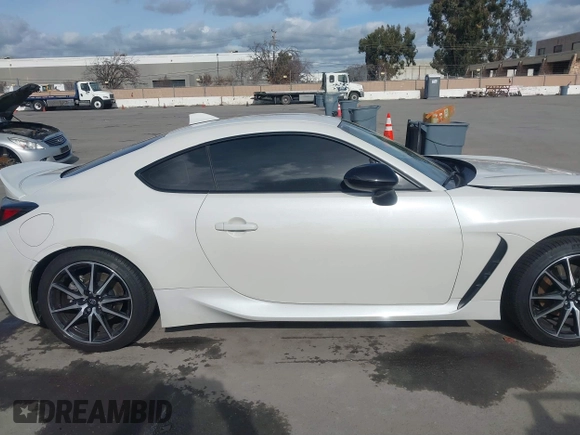 2023 Toyota GR86 with VIN JF1ZNBB1XP9757493, listed as a IAAI auction lot 41584600 with 32,788 mi miles. Bid and sale history available at carsss.com. Image 13.