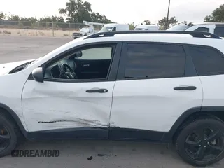 2016 Jeep Cherokee Altitude с VIN 1C4PJLAB8GW336631, выставлен на аукционе IAAI как лот 41117291 с пробегом 101 020 миль миль и . История ставок и продаж доступна на DreamBid. Изображение 14.
