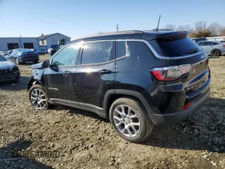 2024 Jeep Compass Latitude Lux with VIN 3C4NJDFN1RT104509, listed as a Copart auction lot 45454915 with 31 mi miles and Salvage title. Bid and sale history available at DreamBid. Image 2.