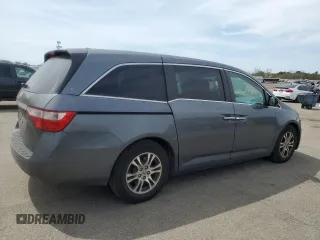 2013 Honda Odyssey EX-L with VIN 5FNRL5H67DB016806, listed as a Copart auction lot 53340445 with 141,067 mi miles and Salvage Title. Bid and sale history available at carsss.com. Image 3.