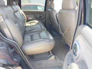 1997 Chevrolet Tahoe with VIN 1GNEK13R5VJ386701, listed as a IAAI auction lot 42046195 with 241,735 mi miles. Bid and sale history available at carsss.com. Image 8.