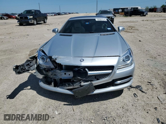 2016 Mercedes-Benz SLK 300 с VIN WDDPK3JAXGF116126, выставлен на аукционе Copart как лот 52287515 с пробегом 79 573 миль миль и Списание • Salvage title. История ставок и продаж доступна на DreamBid. Изображение 5.