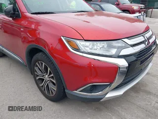 2018 Mitsubishi Outlander ES z VIN JA4AZ3A35JZ019378, wystawiony jako IAAI lot #42365556 z przebiegiem 98 449 mil mil oraz . Historia ofert i sprzedaży dostępna na DreamBid. Obrazek 17.