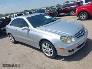 2007 Mercedes-Benz CLK-Class 3.5L with VIN WDBTJ56H27F218970, listed as a IAAI auction lot 42054097 with 124,906 mi miles. Bid and sale history available at carsss.com. Image 1.