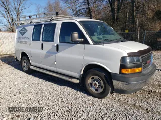 2019 GMC Savana Cargo Van with VIN 1GTW7AFG6K1294520, listed as a Copart auction lot 83498774 with 145,685 mi miles and Salvage Title. Bid and sale history available at carsss.com. Image 4.