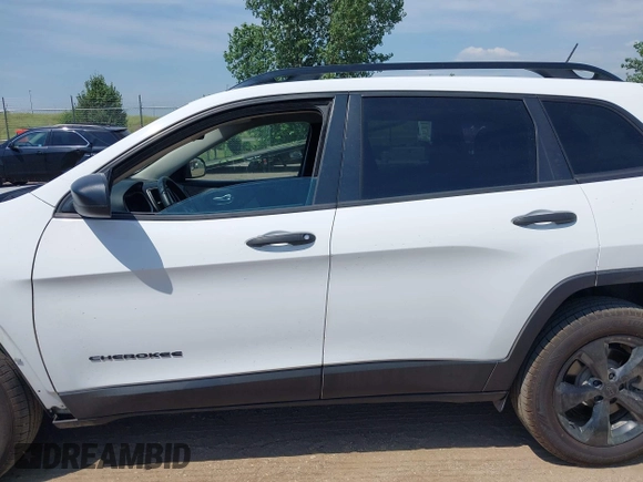 2016 Jeep Cherokee Sport z VIN 1C4PJMAB6GW375028, wystawiony jako IAAI lot #42688551 z przebiegiem 116 406 mil mil oraz . Historia ofert i sprzedaży dostępna na DreamBid. Obrazek 15.