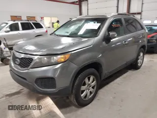 2011 Kia Sorento LX with VIN 5XYKT4A2XBG113975, listed as a IAAI auction lot 41753554 with 225,787 mi miles. Bid and sale history available at carsss.com. Image 17.