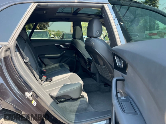 2019 Audi Q8 Premium Plus с VIN WA1EVAF16KD031952, выставлен на аукционе Copart как лот 61384205 с пробегом 125 870 миль миль и Чистый • Clean title. История ставок и продаж доступна на DreamBid. Изображение 6.