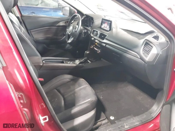 2018 Mazda Mazda3 4-Door Touring with VIN 3MZBN1V32JM197302, listed as a IAAI auction lot 41788089 with 44,584 mi miles. Bid and sale history available at carsss.com. Image 5.