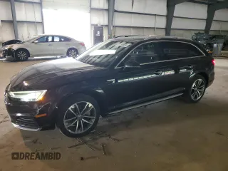 2018 Audi A4 allroad Premium Plus with VIN WA18NAF40JA039729, listed as a Copart auction lot 67198504 with 113,629 mi miles and Salvage Title. Bid and sale history available at carsss.com. Image 1.