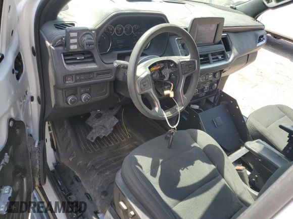 2021 Chevrolet Tahoe Commercial z VIN 1GNSCLED3MR458377, wystawiony jako Copart lot #57302405 z przebiegiem 26 846 mil mil oraz Szkoda całkowita • Salvage title. Historia ofert i sprzedaży dostępna na DreamBid. Obrazek 8.