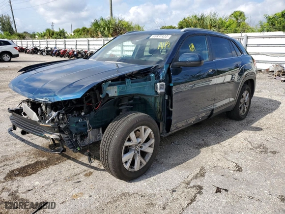 2020 Volkswagen Atlas Cross Sport 2.0T S with VIN 1V2GC2CA9LC203783, listed as a Copart auction lot 65837433 with 32,807 mi miles. Bid and sale history available at carsss.com. Image 1.