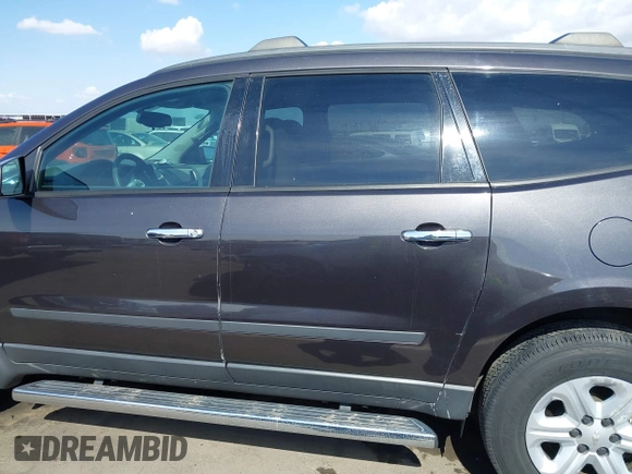 2017 Chevrolet Traverse LS with VIN 1GNKRFKD8HJ316342, listed as a IAAI auction lot 42194704 with 58,172 mi miles and . Bid and sale history available at DreamBid. Image 14.