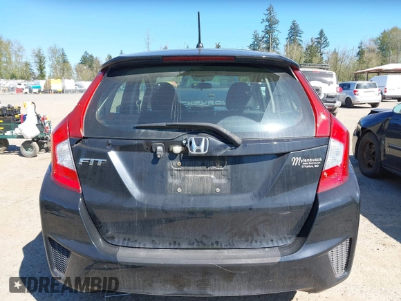 2015 Honda Fit LX with VIN 3HGGK5H58FM765907, listed as a IAAI auction lot 42061158 with 120,178 mi miles. Bid and sale history available at carsss.com. Image 17.