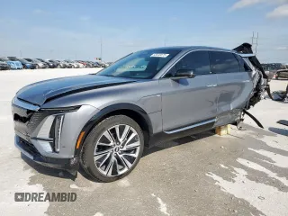 2023 Cadillac LYRIQ RWD Luxury z VIN 1GYKPMRK3PZ001935, wystawiony jako Copart lot #53645875 z przebiegiem Nie podano mil oraz Nie do naprawy. Historia ofert i sprzedaży dostępna na DreamBid. Obrazek 1.