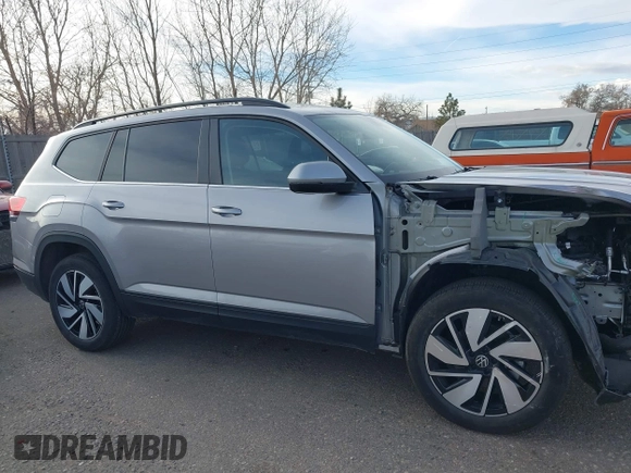 2024 Volkswagen Atlas SE with VIN 1V2WR2CA6RC566660, listed as a IAAI auction lot 41255378 with 12,814 mi miles and . Bid and sale history available at DreamBid. Image 14.