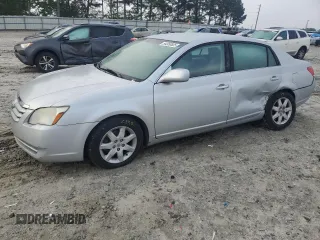 2005 Toyota Avalon XL z VIN 4T1BK36B15U002350, wystawiony jako Copart lot #54350825 z przebiegiem 173 086 mil mil oraz Szkoda całkowita • Salvage title. Historia ofert i sprzedaży dostępna na DreamBid. Obrazek 1.