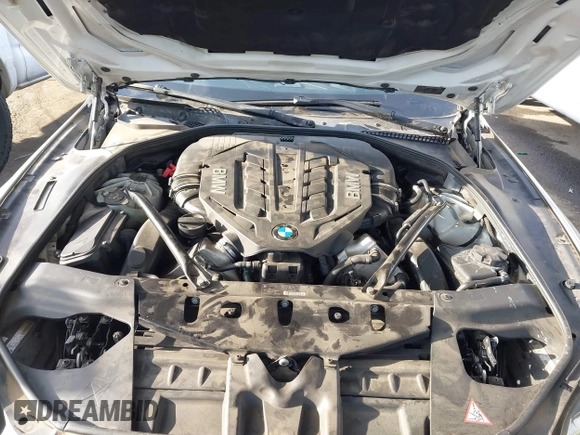 2012 BMW 6 Series 650i with VIN WBALX3C52CC528401, listed as a IAAI auction lot 42046910 with 105,844 mi miles. Bid and sale history available at carsss.com. Image 10.