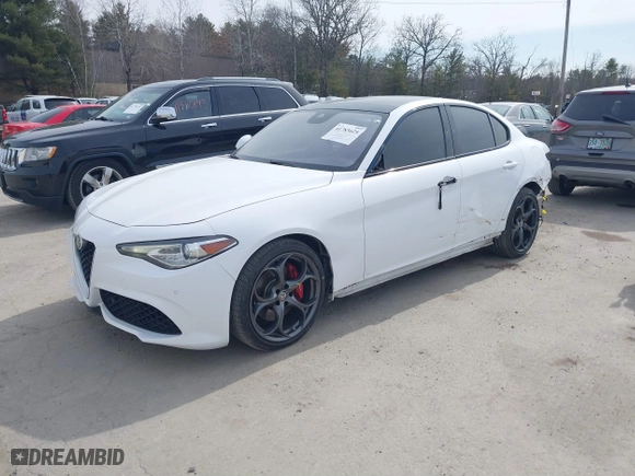 2018 Alfa Romeo Giulia Ti Sport with VIN ZARFAEEN1J7597134, listed as a IAAI auction lot 41783625 with 71,460 mi miles. Bid and sale history available at carsss.com. Image 18.