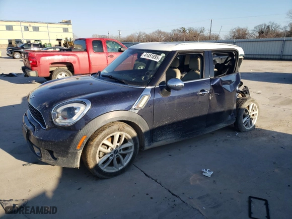 2014 MINI Cooper Countryman S with VIN WMWZC3C53EWT00480, listed as a Copart auction lot 41451895 with 162,219 mi miles and Salvage Title. Bid and sale history available at carsss.com. Image 1.
