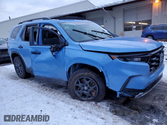 2025 Honda Pilot TrailSport with VIN 5FNYG1H66SB053318, listed as a Copart auction lot 88573055 with 0 mi miles and Salvage Title. Bid and sale history available at carsss.com. Image 4.