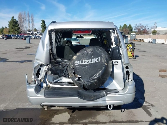 2003 Suzuki XL-7 Touring with VIN JS3TX92V734114162, listed as a IAAI auction lot 41250622 with 227,494 mi miles. Bid and sale history available at carsss.com. Image 17.