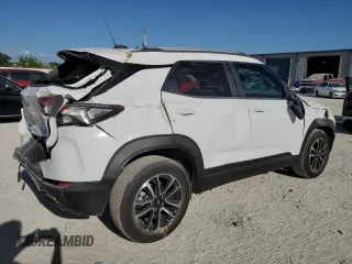 2024 Chevrolet TrailBlazer LT with VIN KL79MPS26RB120628, listed as a Copart auction lot 61524784 with 1,531 mi miles and Salvage Title. Bid and sale history available at DreamBid. Image 3.
