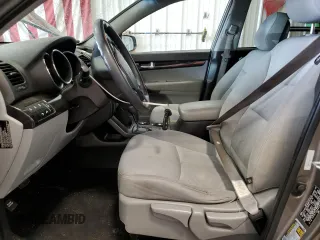 2012 Kia Sorento LX with VIN 5XYKT3A68CG249116, listed as a Copart auction lot 53667345 with 100,036 mi miles and Clean Title. Bid and sale history available at DreamBid. Image 7.