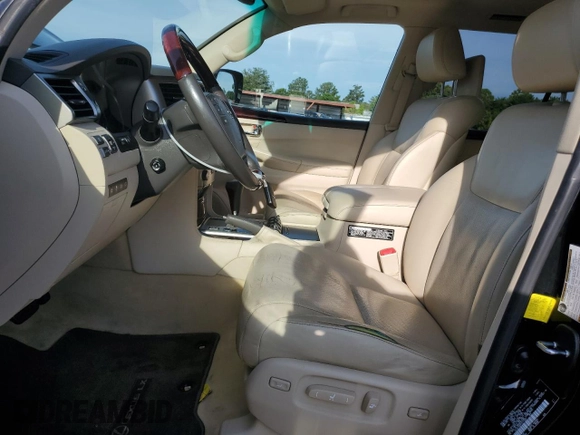 2015 Lexus LX 570 z VIN JTJHY7AX2F4171203, wystawiony jako Copart lot #60094275 z przebiegiem 190 000 mil mil oraz Czysty tytuł • Clean title. Historia ofert i sprzedaży dostępna na DreamBid. Obrazek 7.