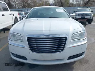 2011 Chrysler 300 Limited with VIN 2C3CA5CG8BH578348, listed as a IAAI auction lot 41925514 with 214,778 mi miles. Bid and sale history available at carsss.com. Image 12.