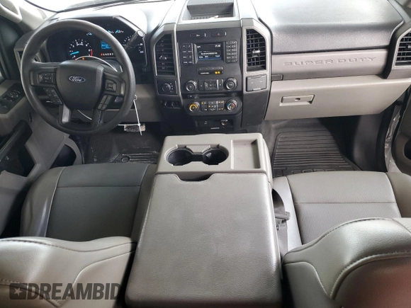 2018 Ford F-250 XL z VIN 1FT7X2B67JEC21168, wystawiony jako Copart lot #51764265 z przebiegiem 203 181 mil mil oraz Szkoda całkowita • Salvage title. Historia ofert i sprzedaży dostępna na DreamBid. Obrazek 8.