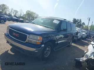 2001 GMC Yukon XL SLT with VIN 3GKEC16T21G225638, listed as a IAAI auction lot 41917916 with 271,249 mi miles. Bid and sale history available at carsss.com. Image 17.