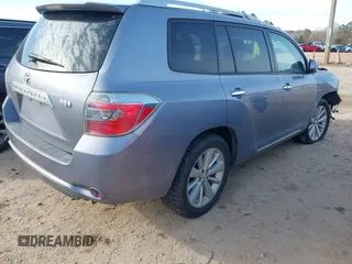 2008 Toyota Highlander Hybrid with VIN JTEEW41A282023570, listed as a IAAI auction lot 41600510 with 206,237 mi miles. Bid and sale history available at carsss.com. Image 4.