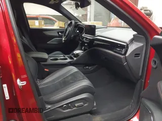 2025 Acura MDX w/A-Spec Package with VIN 5J8YE1H06SL004314, listed as a IAAI auction lot 41572313 with 5,980 mi miles. Bid and sale history available at carsss.com. Image 5.