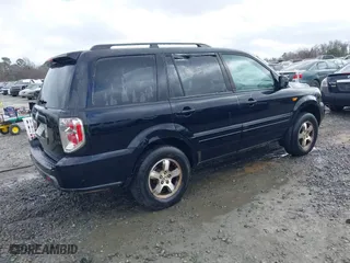 2006 Honda Pilot EX-L with VIN 5FNYF28546B000400, listed as a IAAI auction lot 41530610 with 284,633 mi miles. Bid and sale history available at carsss.com. Image 4.