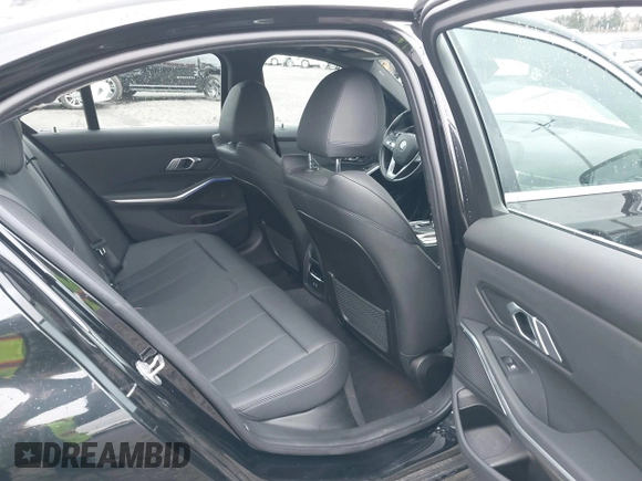 2021 BMW 3 Series 330i xDrive with VIN 3MW5R7J08M8C16500, listed as a IAAI auction lot 41469052 with 21,660 mi miles. Bid and sale history available at carsss.com. Image 8.