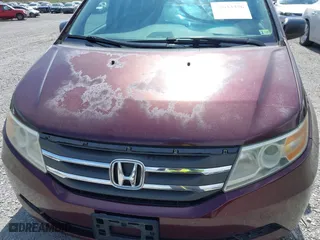 2011 Honda Odyssey LX with VIN 5FNRL5H28BB088074, listed as a IAAI auction lot 42033376 with 199,148 mi miles. Bid and sale history available at carsss.com. Image 13.