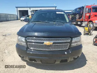 2013 Chevrolet Avalanche LS with VIN 3GNTKEE77DG352947, listed as a Copart auction lot 54572305 with 120,015 mi miles and Clean title. Bid and sale history available at DreamBid. Image 5.