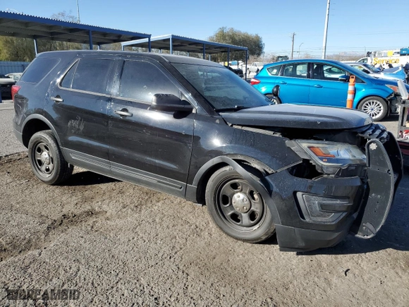 2017 Ford Police Interceptor Utility with VIN 1FM5K8AR7HGC25025, listed as a Copart auction lot 45196215 with 110,447 mi miles and Salvage Title. Bid and sale history available at carsss.com. Image 4.