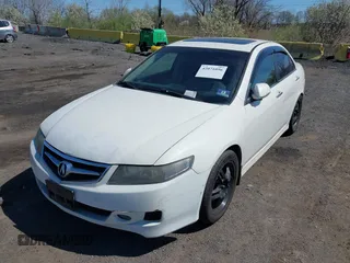 2008 Acura TSX with VIN JH4CL96898C000450, listed as a IAAI auction lot 42071096 with 180,706 mi miles. Bid and sale history available at carsss.com. Image 2.