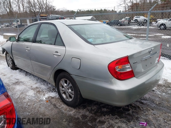 2004 Toyota Camry LE with VIN 4T1BF32K64U588682, listed as a IAAI auction lot 41520570 with 112,646 mi miles. Bid and sale history available at carsss.com. Image 3.