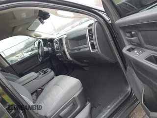 2018 Ram 2500 Tradesman z VIN 3C6UR5HJ9JG189592, wystawiony jako IAAI lot #41919085 z przebiegiem 57 154 mil mil oraz . Historia ofert i sprzedaży dostępna na DreamBid. Obrazek 5.